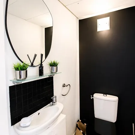 Appartement Jardin Secret - T3 Lumineux Piscine Terrasse & Proche Antibes